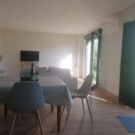 Apartman De Village Aniane