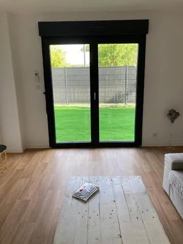 De Village Apartman *